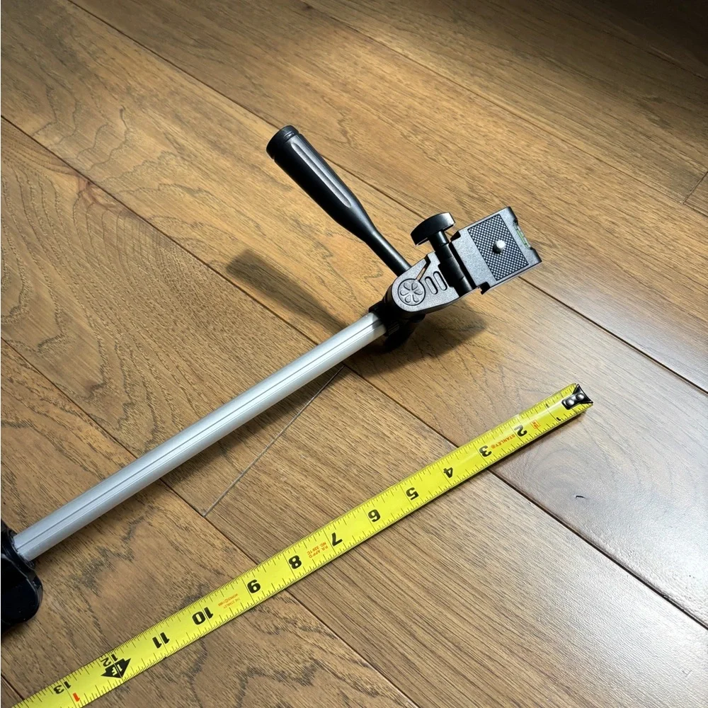 Professional Camera Adjustable Silver Tripod Stand